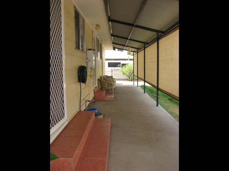 2 Rae Street, Forbes NSW 2871