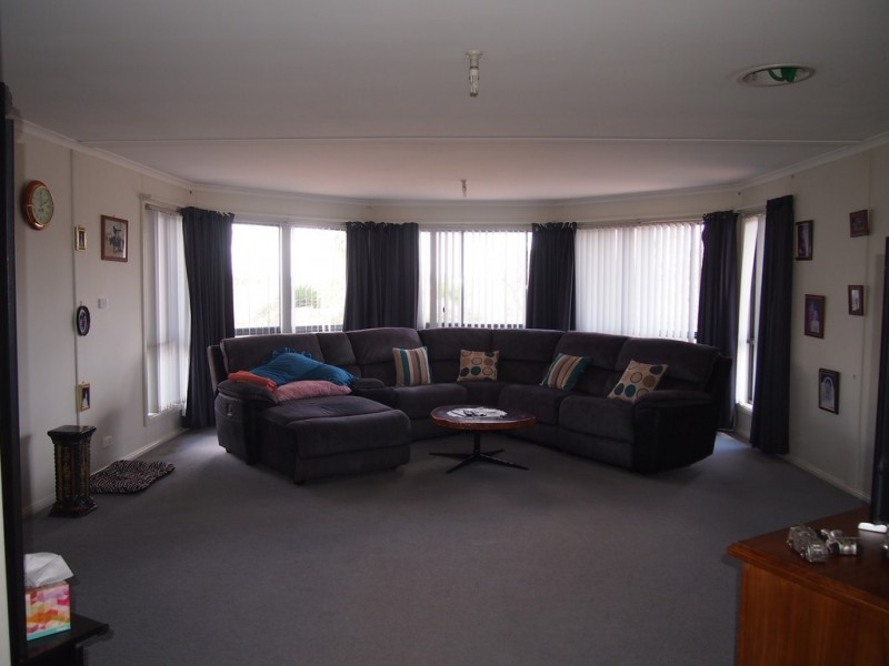 23 Airport Road, Condobolin NSW 2877