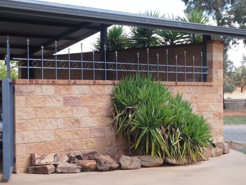 23 Airport Road, Condobolin NSW 2877