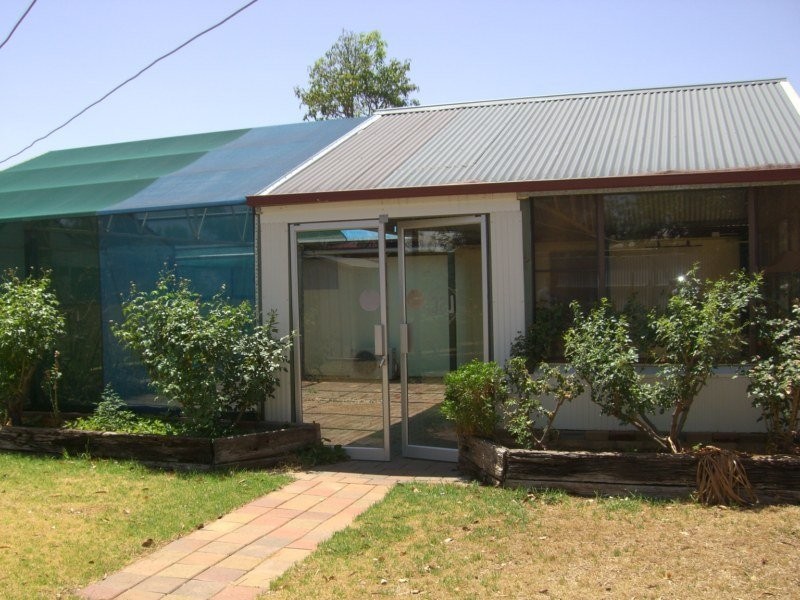 4 Hay Street, Condobolin NSW 2877