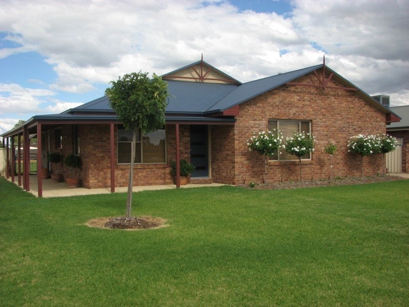 75 York Street, Forbes NSW 2871