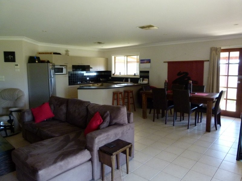 75 York Street, Forbes NSW 2871