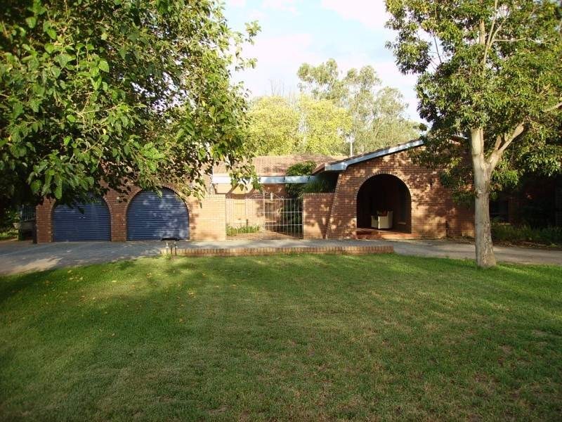 138 Flint Street, Forbes NSW 2871