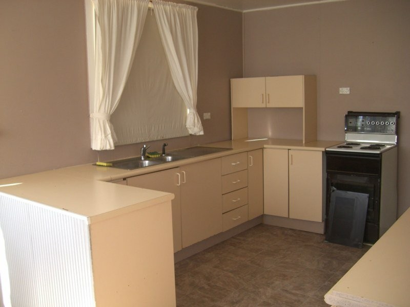 11 Napier Street, Condobolin NSW 2877