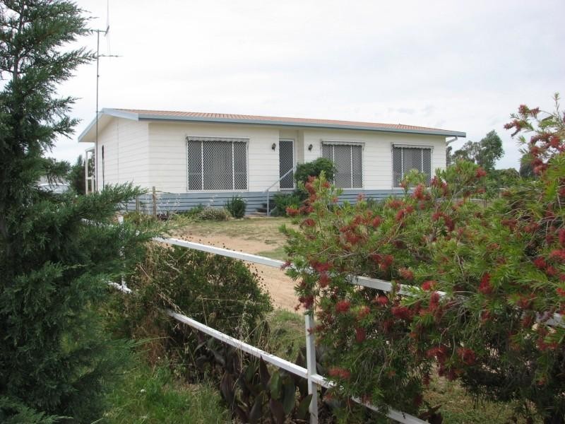 2 Ooma Street, Forbes NSW 2871