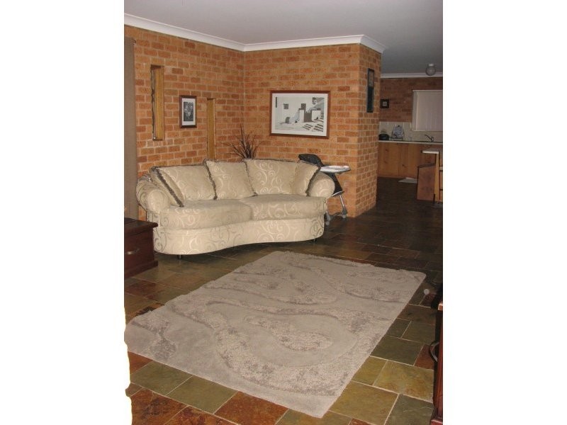 7 Elm Place, Forbes NSW 2871