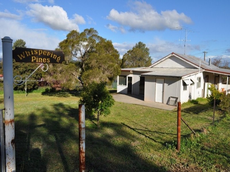 13 Cooper Street, Eugowra NSW 2806