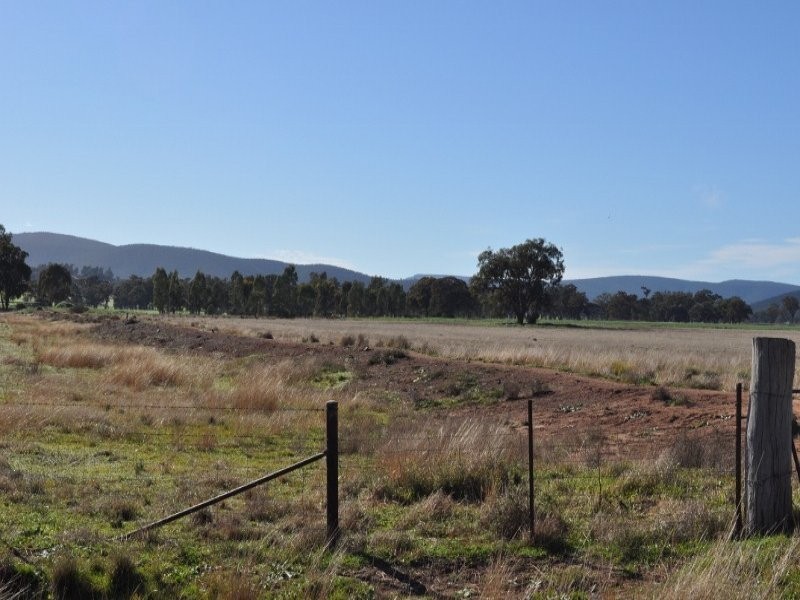 15 Noble Street, Eugowra NSW 2806