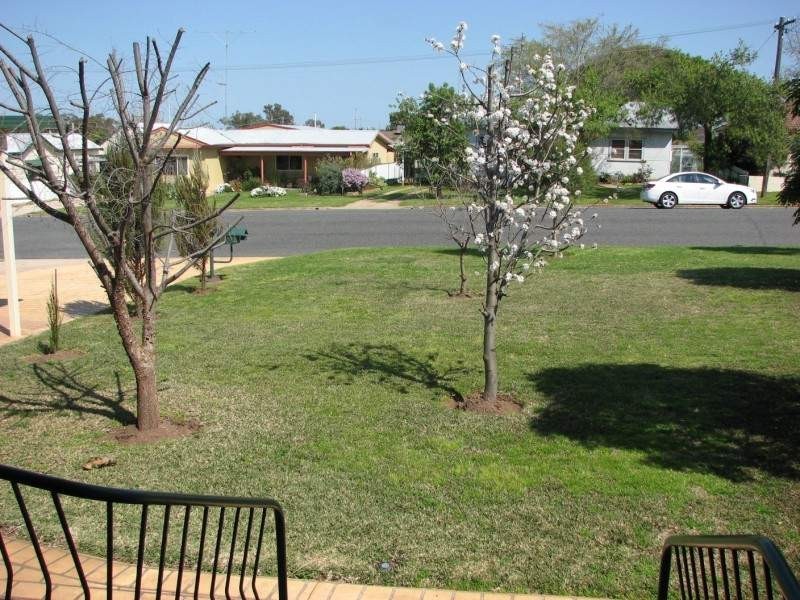 54 Clement Street, Forbes NSW 2871