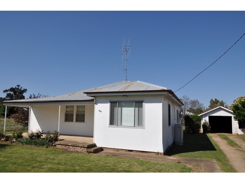 44 Oberon Street, Eugowra NSW 2806