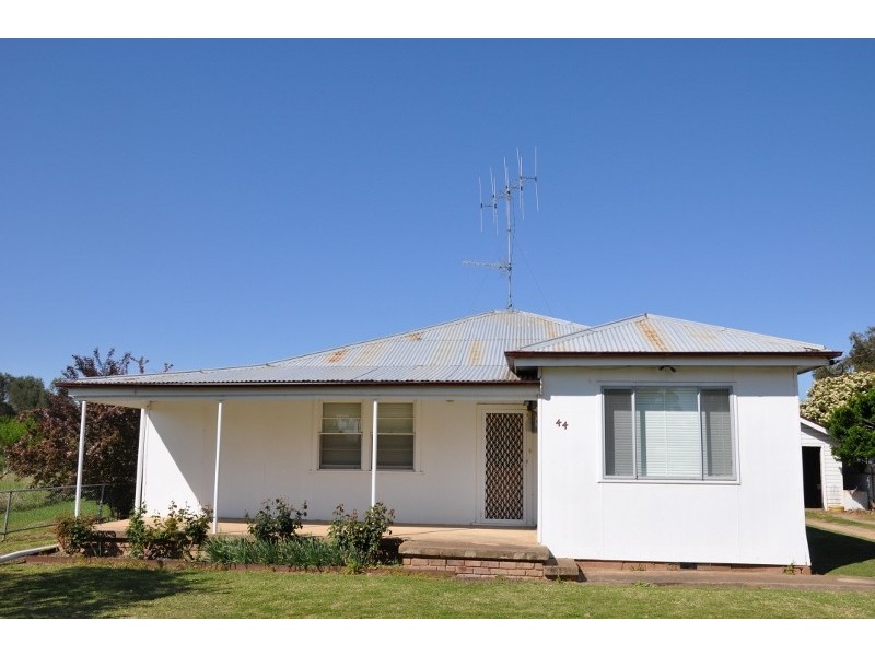 44 Oberon Street, Eugowra NSW 2806