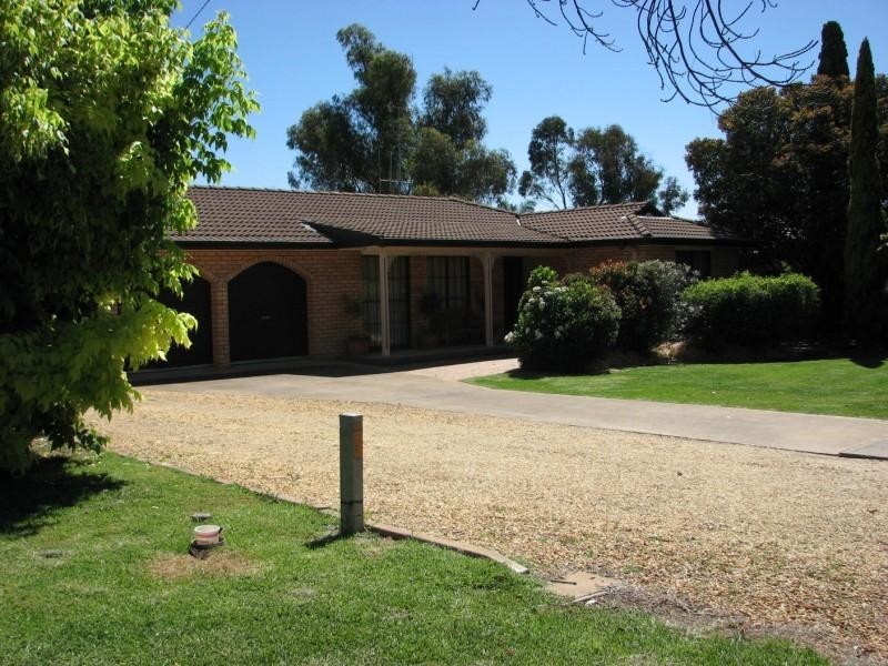 74 Quarry Road, Forbes NSW 2871