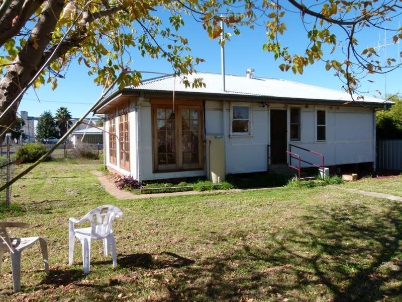 14 Gunn Street, Forbes NSW 2871
