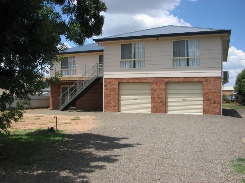 4 Thelma Street, Forbes NSW 2871