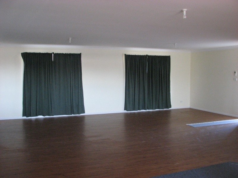 4 Thelma Street, Forbes NSW 2871