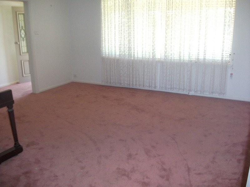 2 Adams Ave, Condobolin NSW 2877