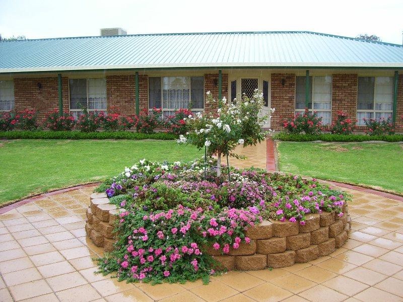 2 Aurora Street, Eugowra NSW 2806