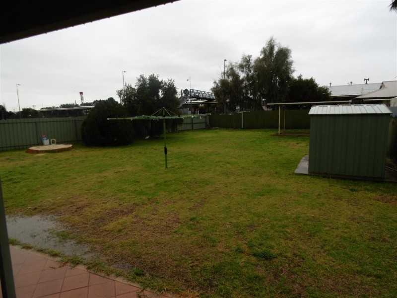 1 Austral Street, Parkes NSW 2870