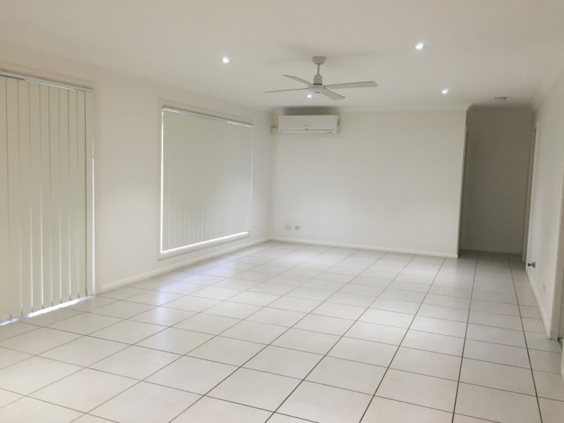 24 Warragrah Place, Parkes NSW 2870