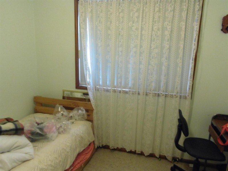 22 Middleton Street, Parkes NSW 2870