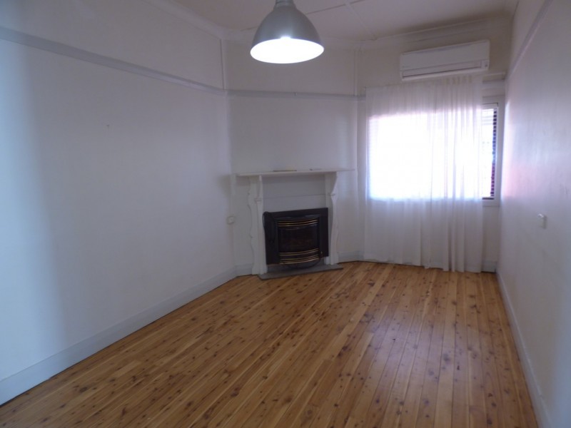 21 Johnson Street, Forbes NSW 2871