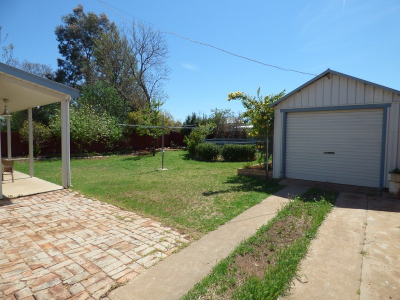 21 Johnson Street, Forbes NSW 2871