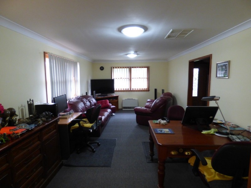 27 Quarry Road, Forbes NSW 2871