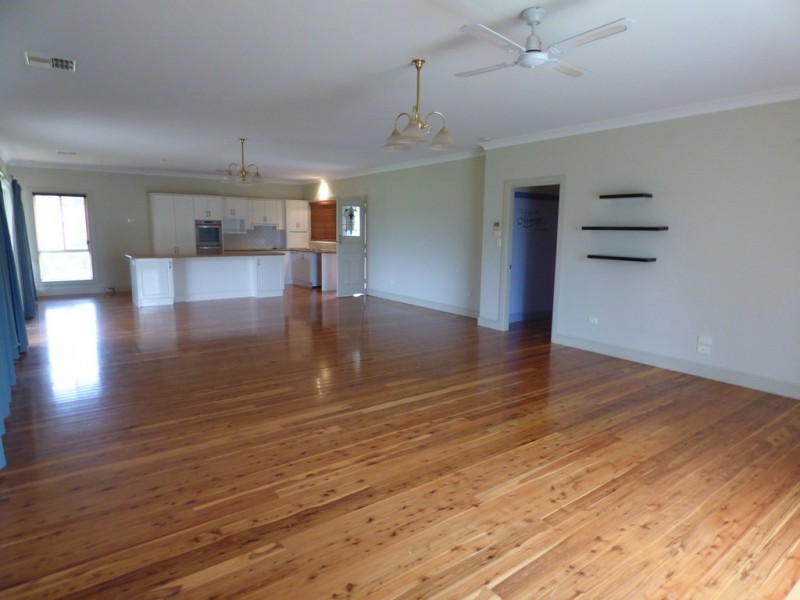 19A Reymond Street, Forbes NSW 2871