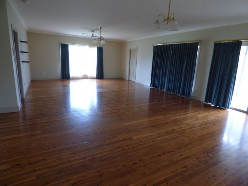 19A Reymond Street, Forbes NSW 2871