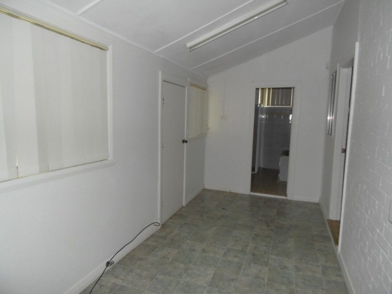 69 Dalton Street, Parkes NSW 2870