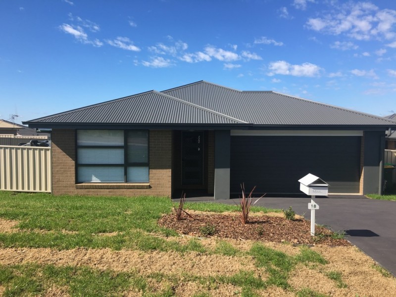 18 Rosewood Avenue, Parkes NSW 2870