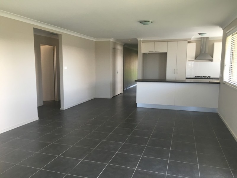 18 Rosewood Avenue, Parkes NSW 2870