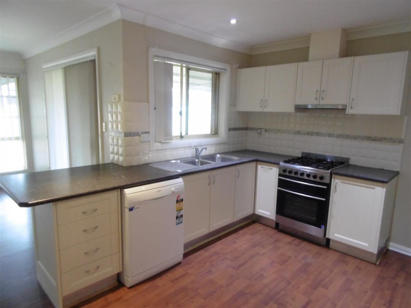 23 Flinders Street, Parkes NSW 2870