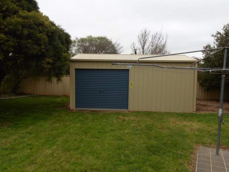 23 Flinders Street, Parkes NSW 2870