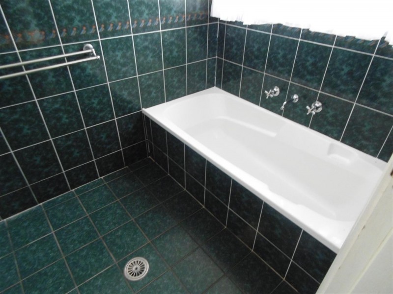 23 Flinders Street, Parkes NSW 2870