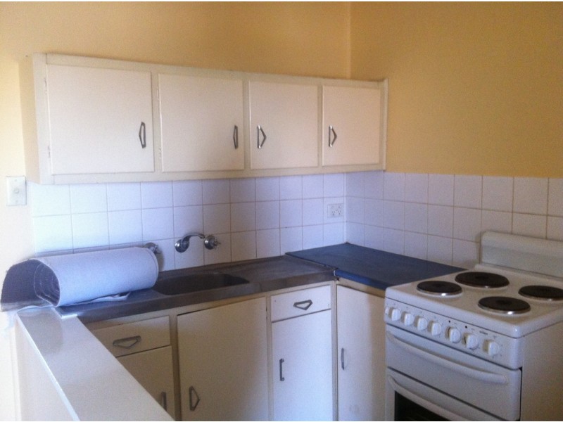 6/122 Currajong Street, Parkes NSW 2870