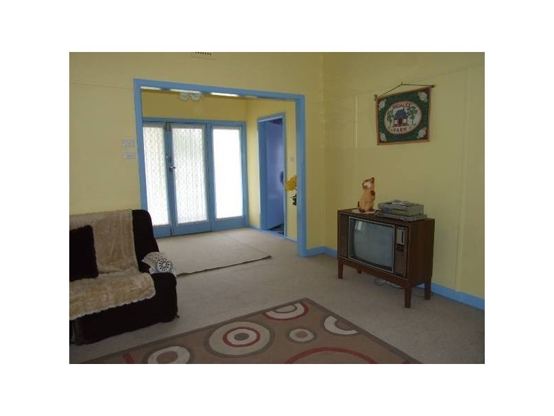 19 Reid, Parkes NSW 2870