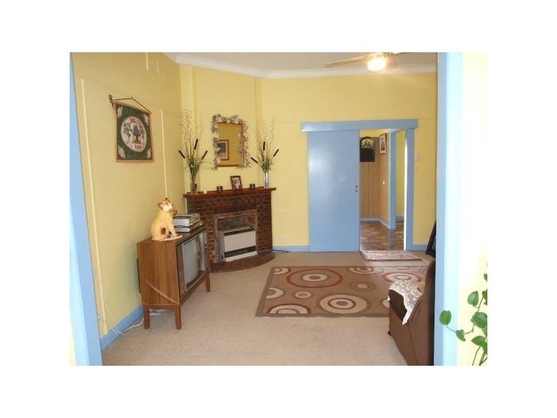 19 Reid, Parkes NSW 2870