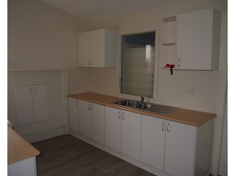 13 Napier Street, Condobolin NSW 2877