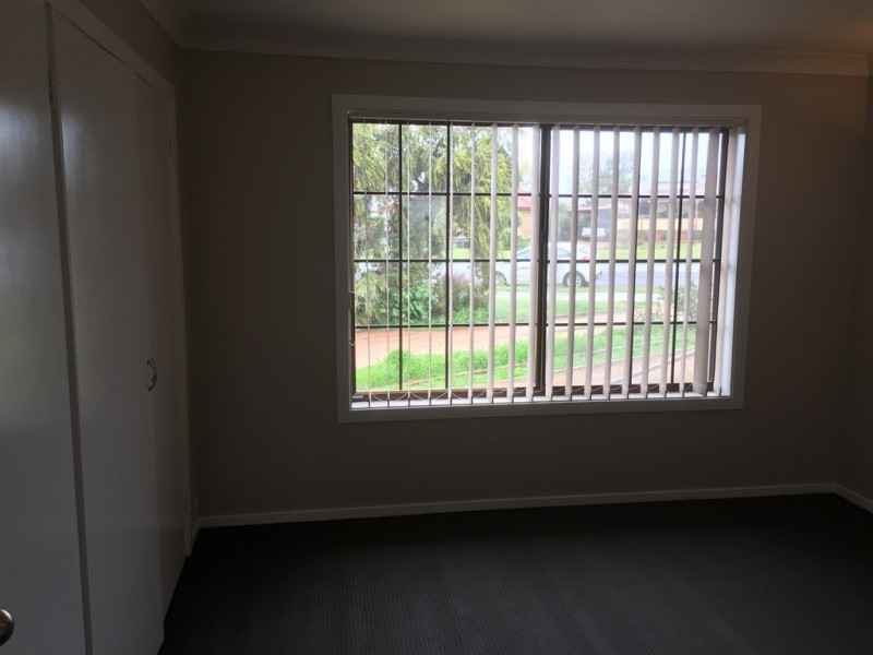 22 Brolgan Road, Parkes NSW 2870