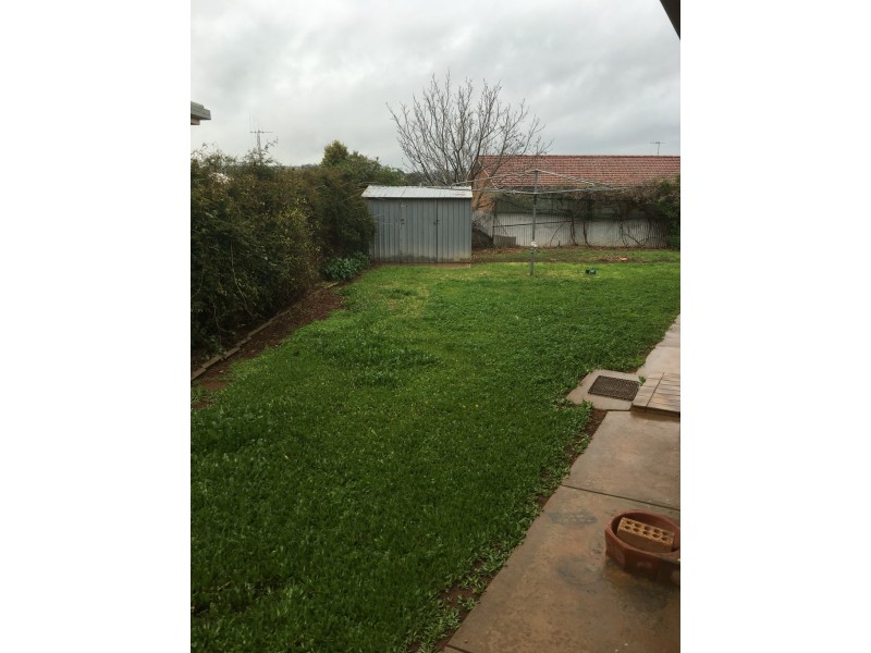 22 Brolgan Road, Parkes NSW 2870