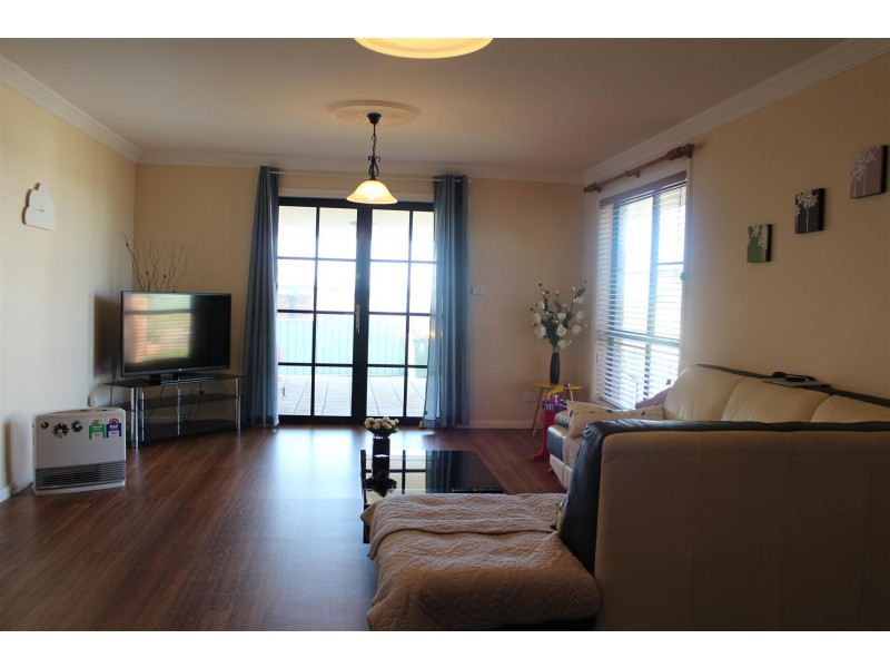 19 Alder Avenue, Parkes NSW 2870