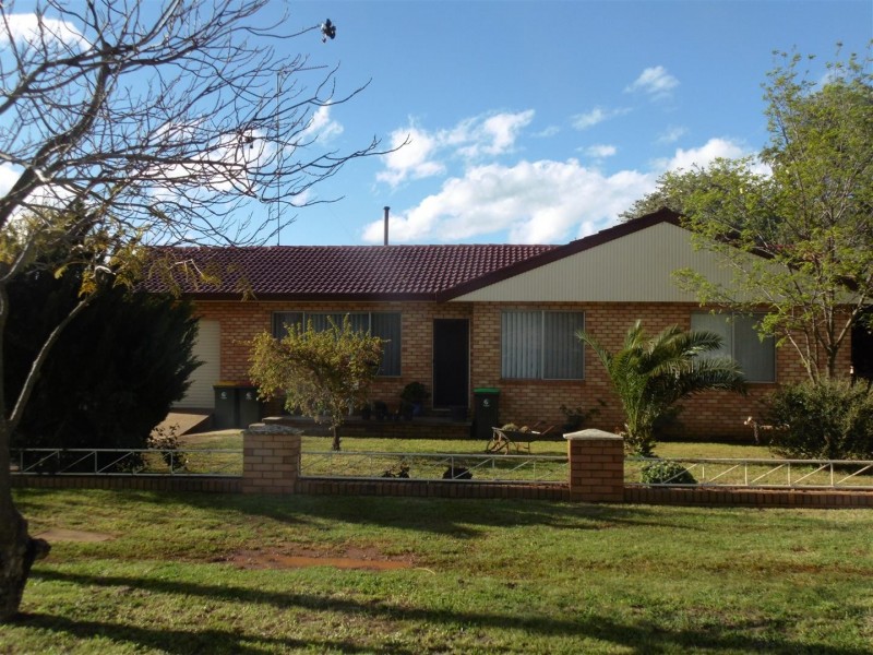 50 Brolgan Road, Parkes NSW 2870