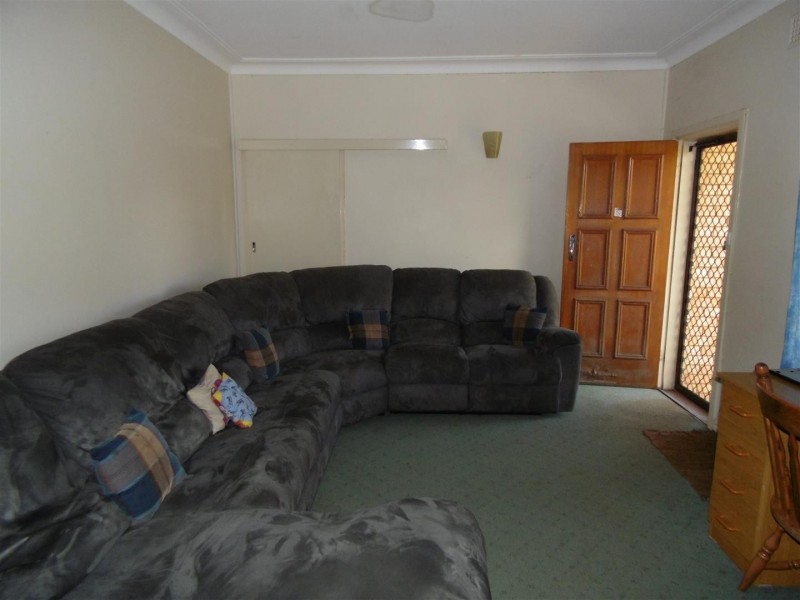 50 Brolgan Road, Parkes NSW 2870