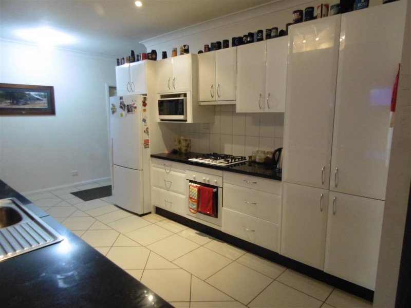 17 Hume Street, Parkes NSW 2870