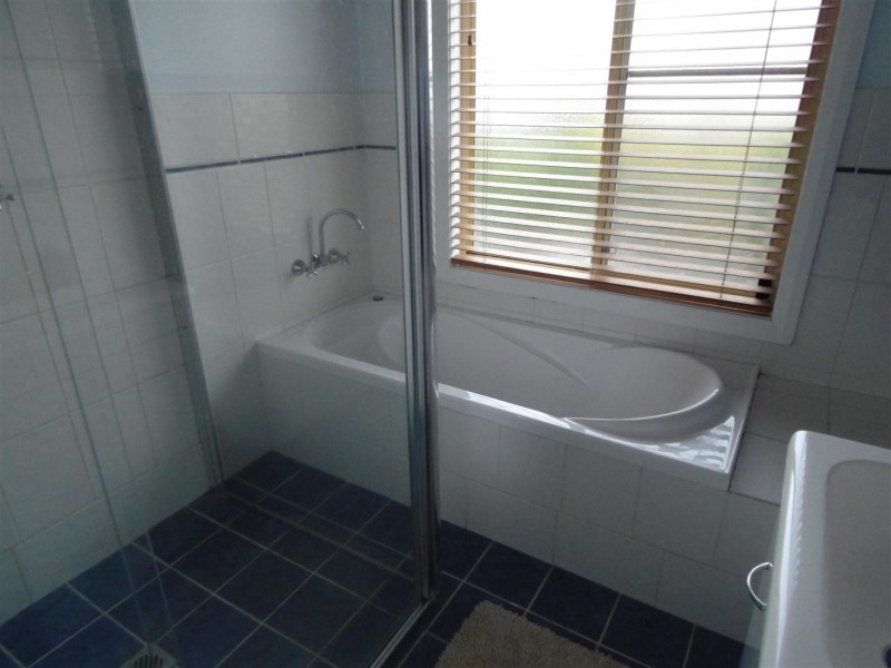 17 Hume Street, Parkes NSW 2870