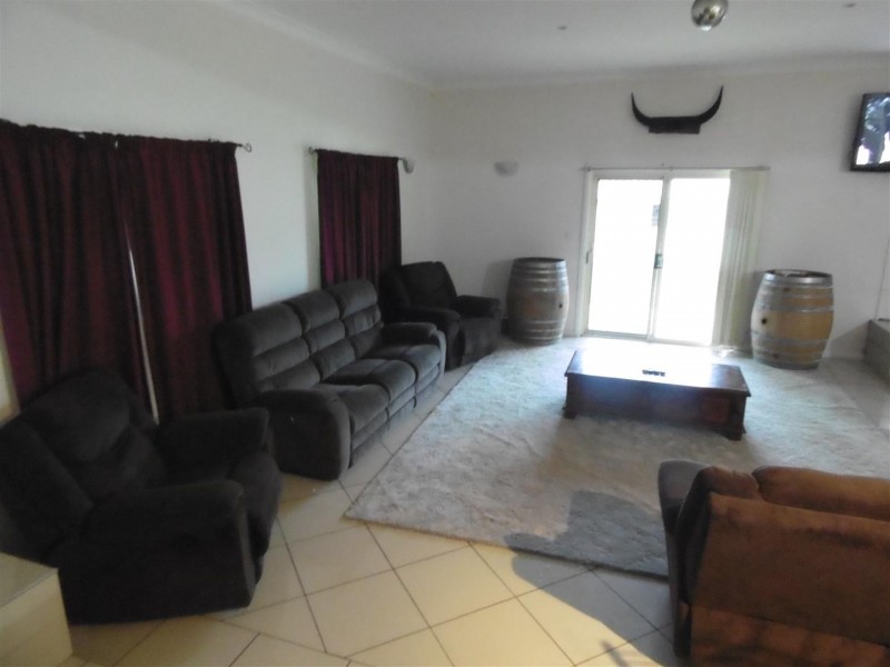 17 Hume Street, Parkes NSW 2870