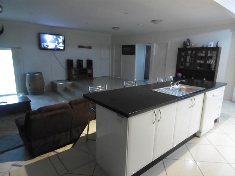 17 Hume Street, Parkes NSW 2870