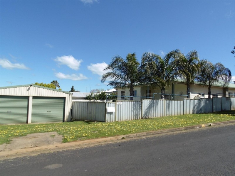 17 Hume Street, Parkes NSW 2870