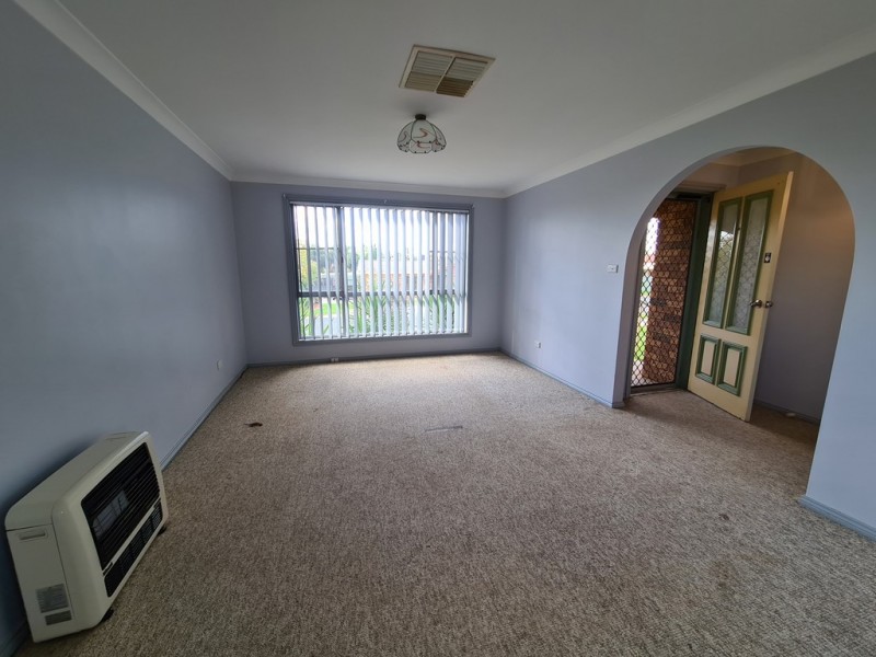 3 George Field Drive, Parkes NSW 2870